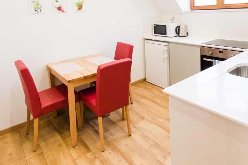 Diofa Apartman Keszthely Exteriör bild